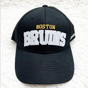 Reebok Women’s NHL Boston Bruins Sequin Hat